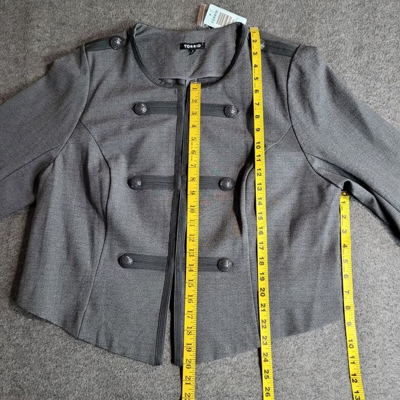 NWT Torrid Military Style Jacket Blazer Size 2=2X Gray Stretch Ponte Knit - Picture 3 of 11